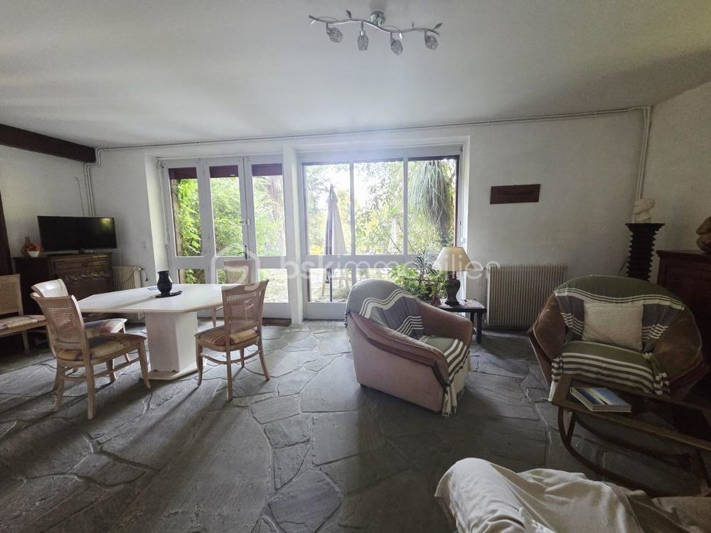 � vendre  Propri�t�/ch�teau Salies-de-B�arn (64270)