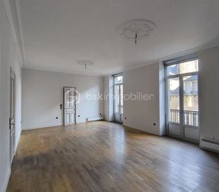  Immeuble � vendre 10 pi�ces 1405 m�