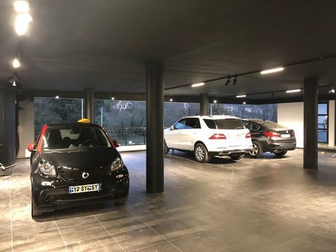 Dpt Alpes Maritimes (06480), LA COLLE SUR LOUP, &agrave; louer, Local 7900 06480 La colle sur loup