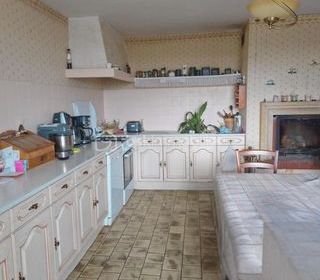  Propri�t�/ch�teau � vendre 6 pi�ces 146 m�