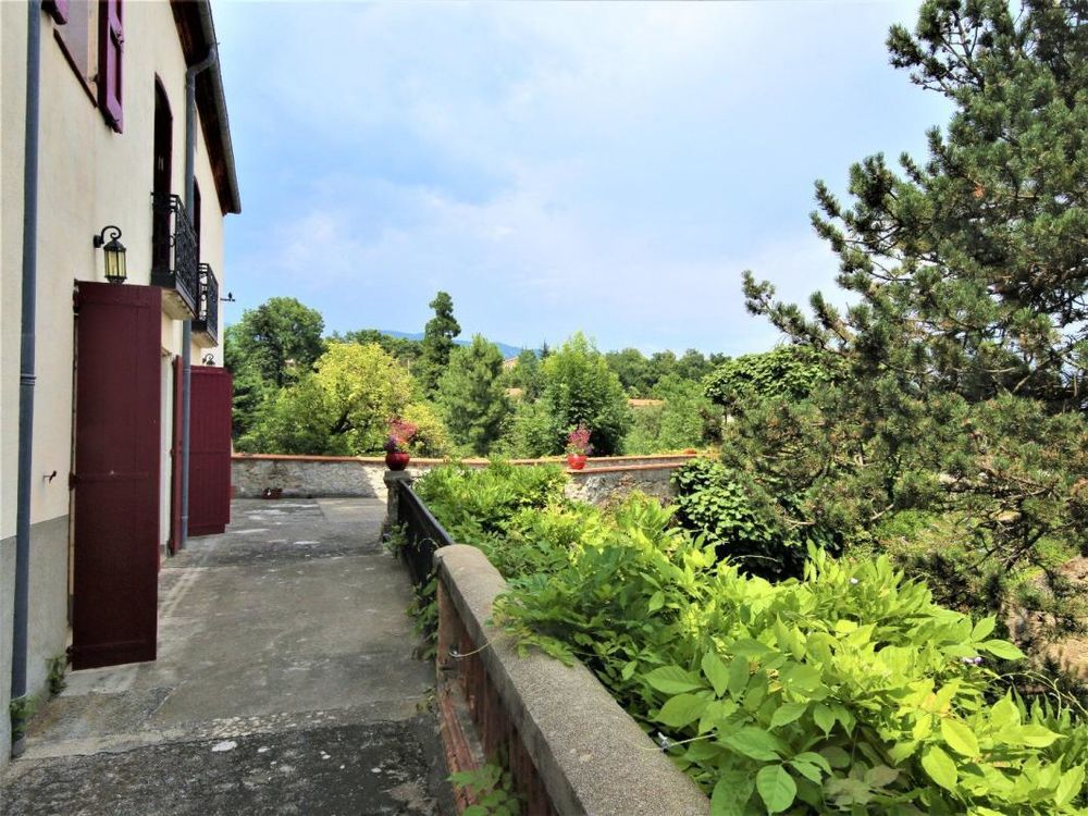 � vendre  Propri�t�/ch�teau Corsavy (66150)