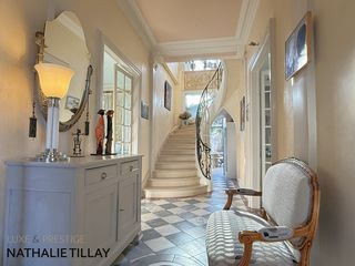  Maison � vendre 9 pi�ces 260 m�