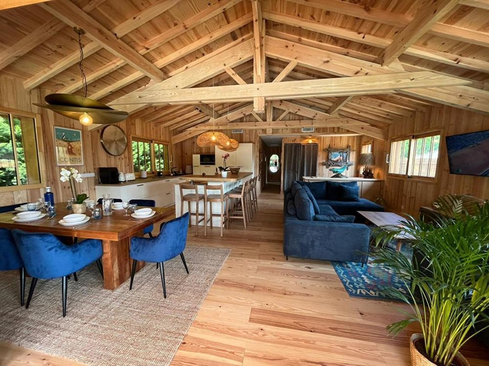 � vendre  Propri�t�/ch�teau Saint-Julien-en-Born (40170)