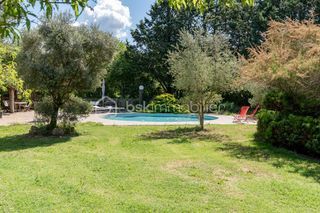  Propri�t�/ch�teau � vendre 9 pi�ces 240 m�