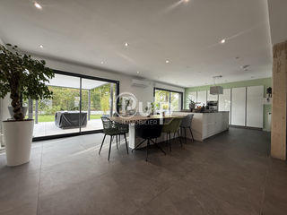  Villa � vendre 6 pi�ces 175 m�