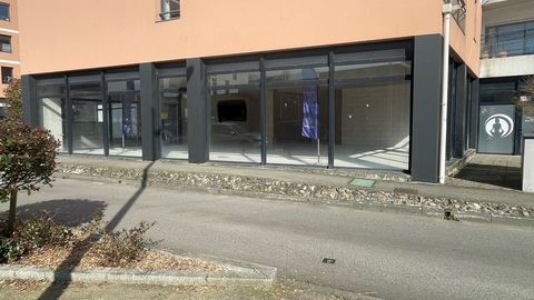 Local de 170 m&sup2; LOUDEAC (22) 197025 22600 Loudeac