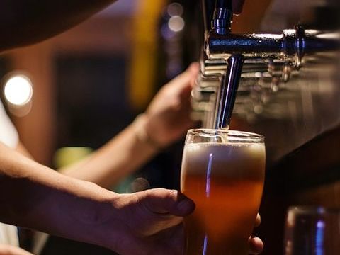 A vendre : Fonds de commerce Bar-Brasserie Proche de VANNES (56) 134400 56000 Vannes