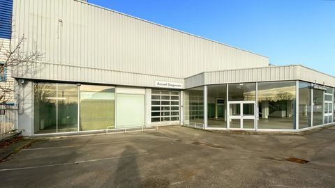 Locaux d'entrepots et surface commerciale 26250 93600 Aulnay sous bois