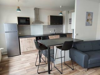  Appartement � louer 5 pi�ces 81 m�