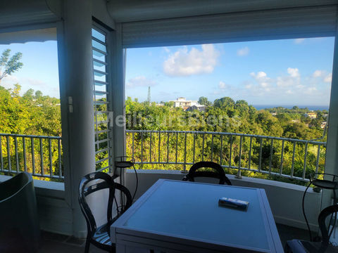   MAGNIFIQUE APPARTEMENT T4 VUE MER Appartement - 4 pi�ce(s) - 95 m�