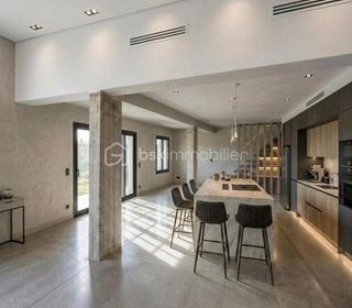  Maison � vendre 7 pi�ces 230 m�