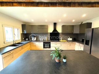  Propri�t�/ch�teau � vendre 8 pi�ces 270 m�