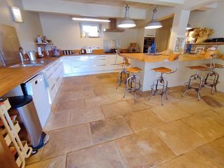  Propri�t�/ch�teau � vendre 8 pi�ces 205 m�