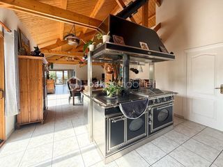  Propri�t�/ch�teau � vendre 7 pi�ces 200 m�