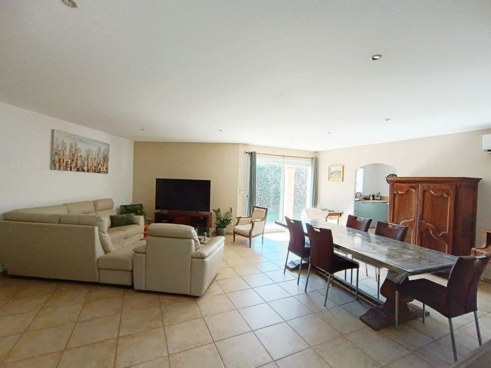 � vendre  Villa Fontvieille (13990)