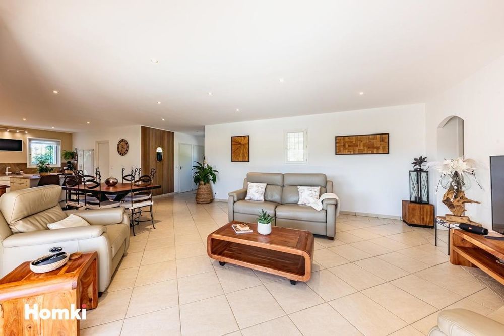 � vendre  Maison Le Muy (83490)