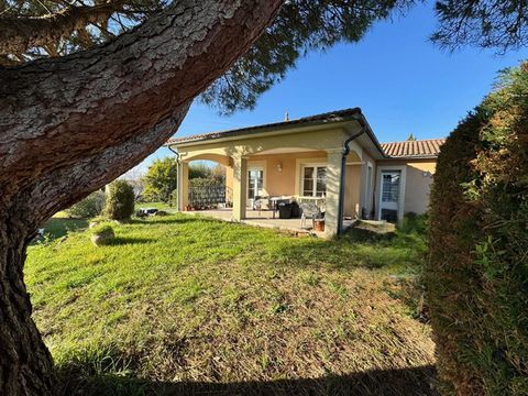   Maison Plassac 4 pi�ce(s) 235 m2 Maison - 6 pi�ce(s) - 170 m�