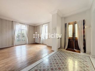  Maison � vendre 10 pi�ces 278 m�