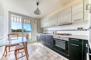  Appartement � vendre 4 pi�ces 86 m�