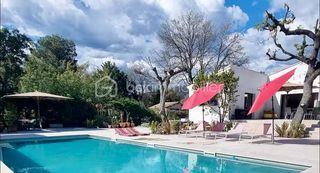  Villa � vendre 7 pi�ces 300 m�