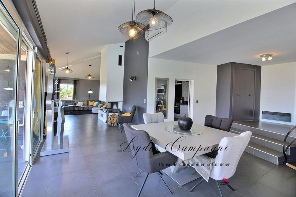 � vendre  Propri�t�/ch�teau Saint-Galmier (42330)