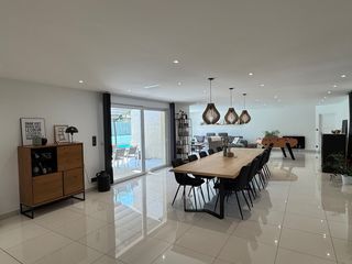  Maison � vendre 8 pi�ces 328 m�