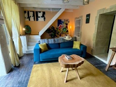   Maison � vendre 2 pi�ces VIEILLEVIE (15) Maison - 2 pi�ce(s) - 48 m�