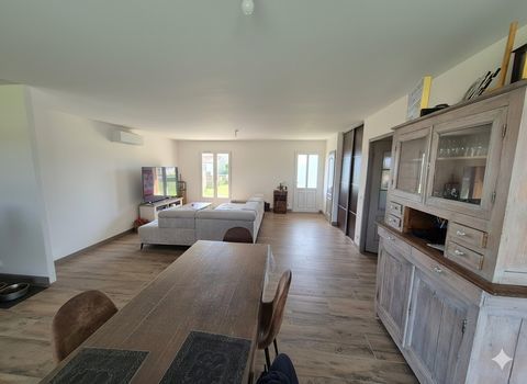   Maison � vendre 4 pi�ces SAINT COUTANT LE GRAND (17) Maison - 4 pi�ce(s) - 111 m�