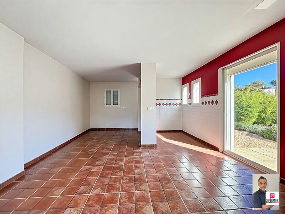 � vendre  Villa Rocbaron (83136)