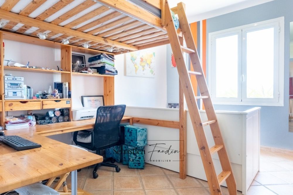 � vendre  Maison Vitrolles (13127)