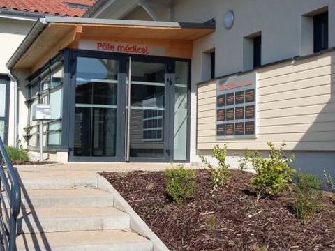 LACENAS - Cabinet M&eacute;dical 726 69001 Lacenas