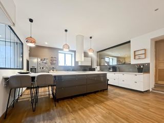  Loft � vendre 8 pi�ces 345 m�