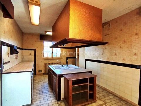   MAISON � R�NOVER : 5 pi�ces - 3 chambres -127 m� Maison - 5 pi�ce(s) - 127 m�