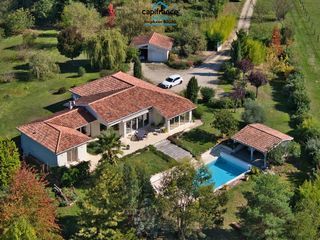  Propri�t�/ch�teau � vendre 6 pi�ces 190 m�