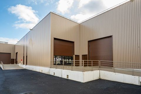 &Agrave; vendre : Ensemble de cellules d'activit&eacute;s &agrave; Saint Marcel - Chalon sur Sa&ocirc;ne Sud 563000 71380 Saint marcel