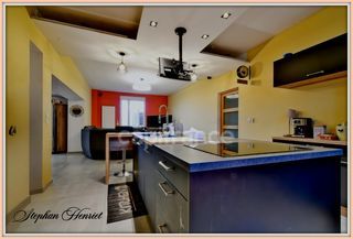  Maison � vendre 12 pi�ces 262 m�