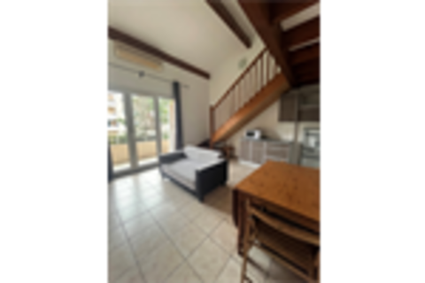   Studio Meubl� de 34m� centre de Craponne Appartement - 1 pi�ce(s) - 34 m�