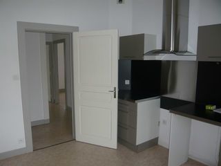  Appartement � louer 3 pi�ces 85 m�