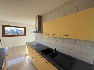  Appartement � louer 4 pi�ces 94 m�