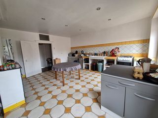  Appartement � louer 4 pi�ces 166 m�