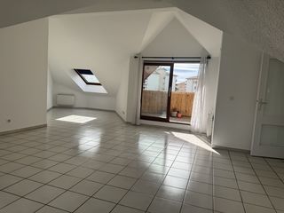  Appartement � louer 4 pi�ces 99 m�