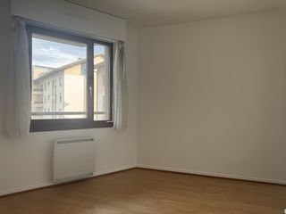  Appartement � louer 4 pi�ces 99 m�