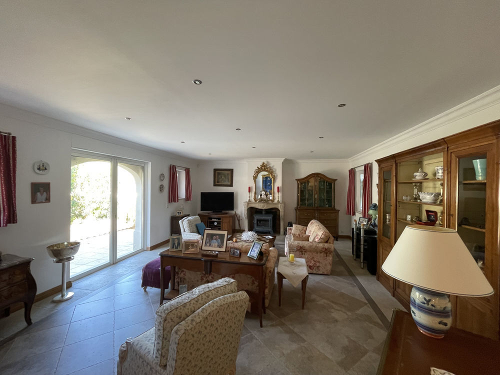 � vendre  Propri�t�/ch�teau Les Arcs (83460)