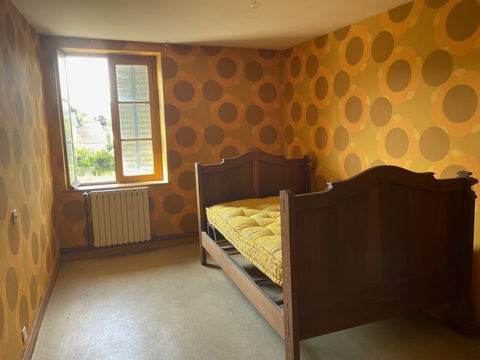   Maison de village de 227 m2 � r�nover Maison - 8 pi�ce(s) - 227 m�