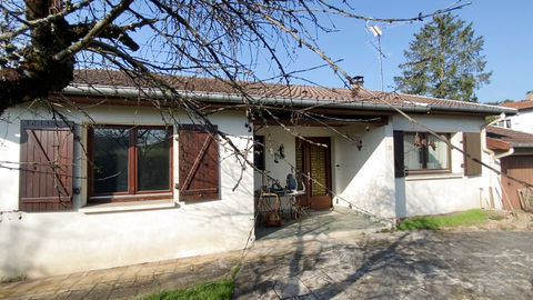   Pavillon de plain- pied de 95 m2 habitables � r�nover . Maison - 5 pi�ce(s) - 95 m�