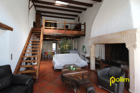   Maison typiquement lorraine  pleine de charmes et de potentiel ! 215 m2 habitable Maison - 6 pi�ce(s) - 215 m�