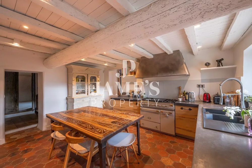 � vendre  Maison Paradou (13520)