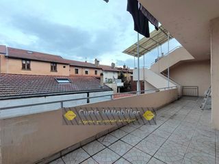  Immeuble � vendre 5 pi�ces 231 m�