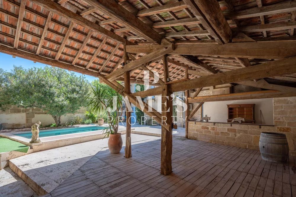 � vendre  Maison Fontvieille (13990)