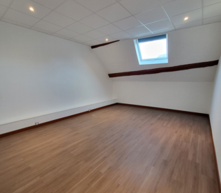  Appartement � louer 5 pi�ces 105 m�